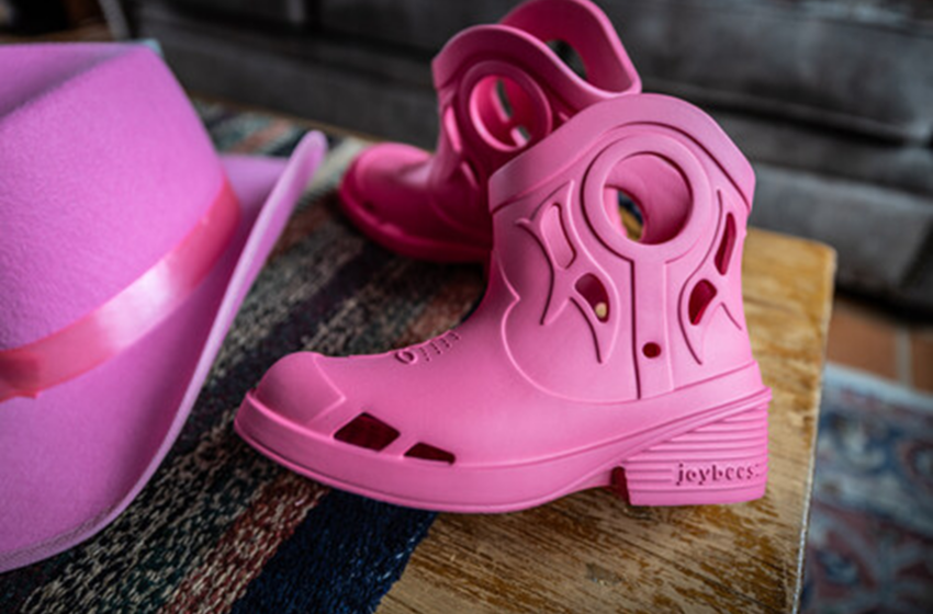  Joybees Secures Double Win at Global Footwear Awards with Kids